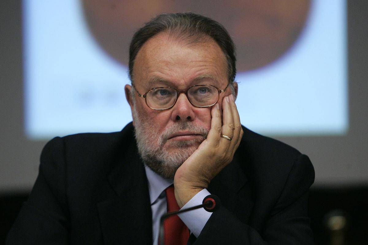 "Ma io non mi dimetto e non mi sento dimezzato"