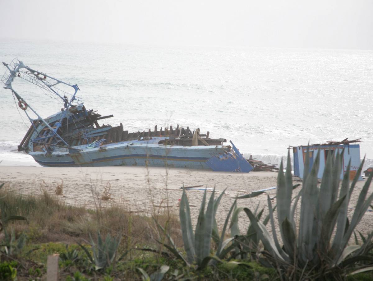 Sbarchi tragici: 6 clandestini 
morti in Calabria, 8 in Sicilia