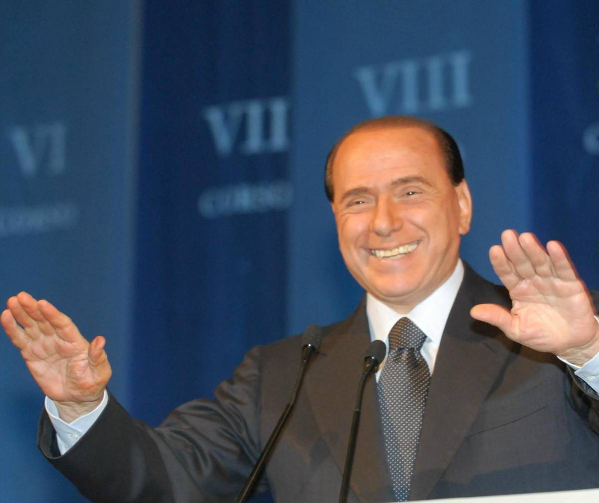 Berlusconi: "Legge elettorale. Veltroni se vuole mi chiami"