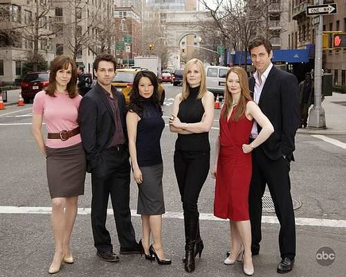 Da "Gossip Girl" a "Cashmere mafia" la sfida dei cloni