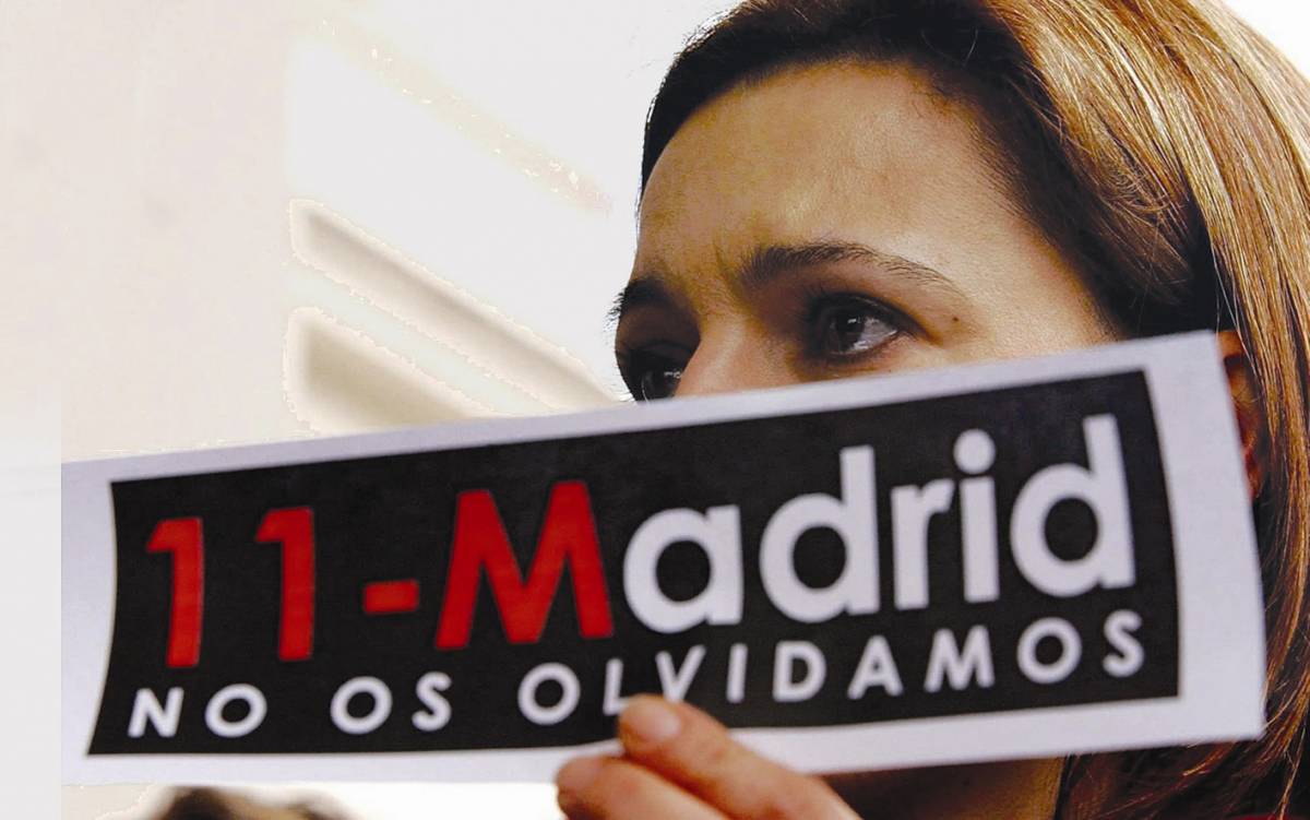 Madrid, condannati 21 terroristi 
Zapatero esulta: "Giustizia è fatta"