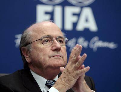 Crociata di Blatter: "Troppi stranieri"