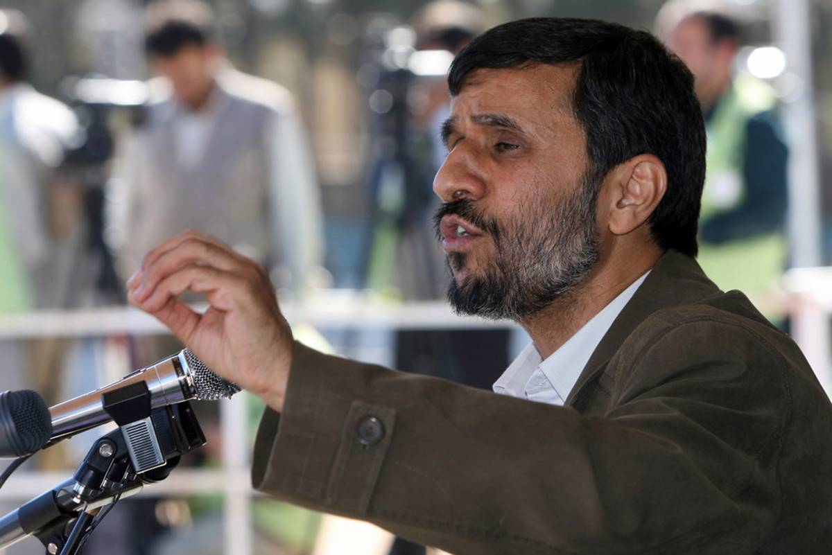 Ahmadinejad: "Abbiamo 
3mila centrifughe nucleari"