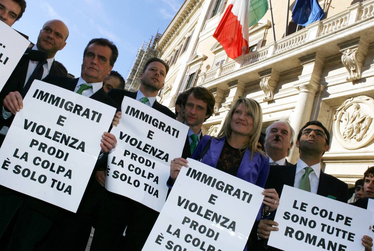 La protesta della Lega: "Non siamo contro la Romania ma contro Amato"