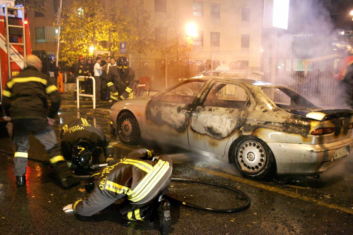 Roma: 40 agenti feriti, danni gravi