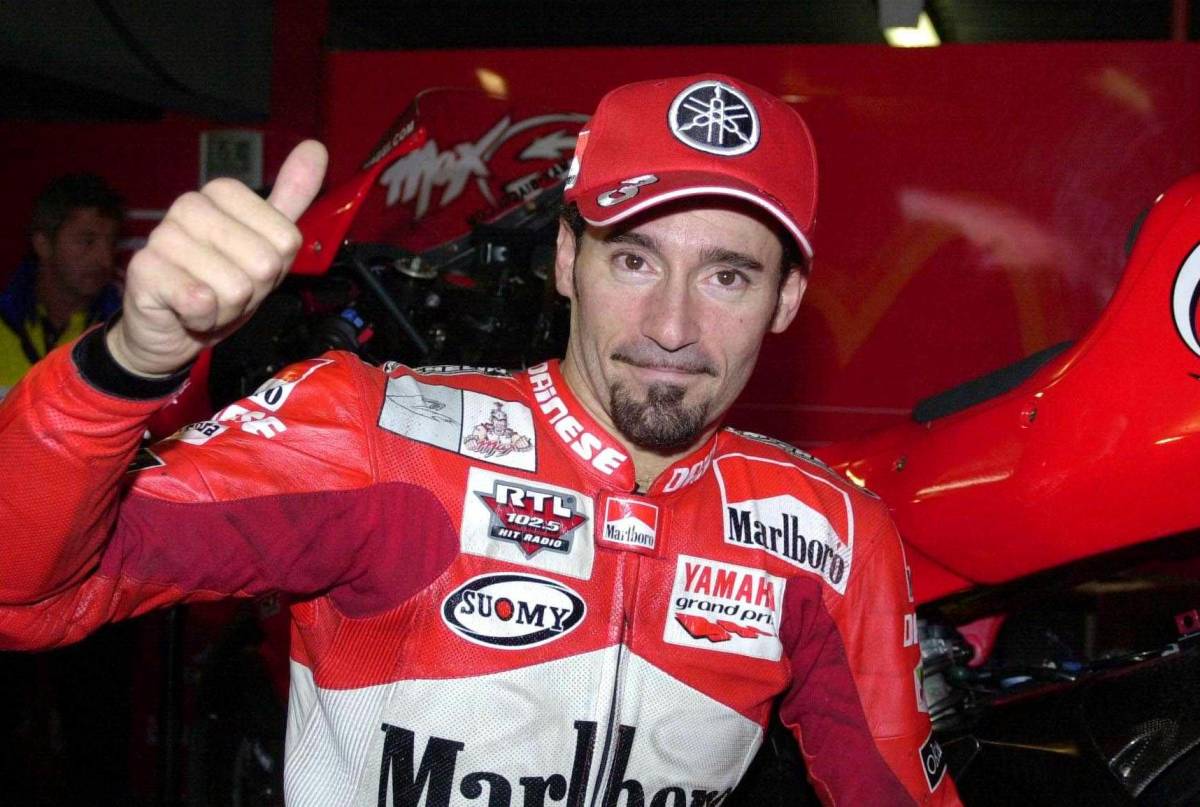 Max Biaggi inaugura il convegno dei chirurghi