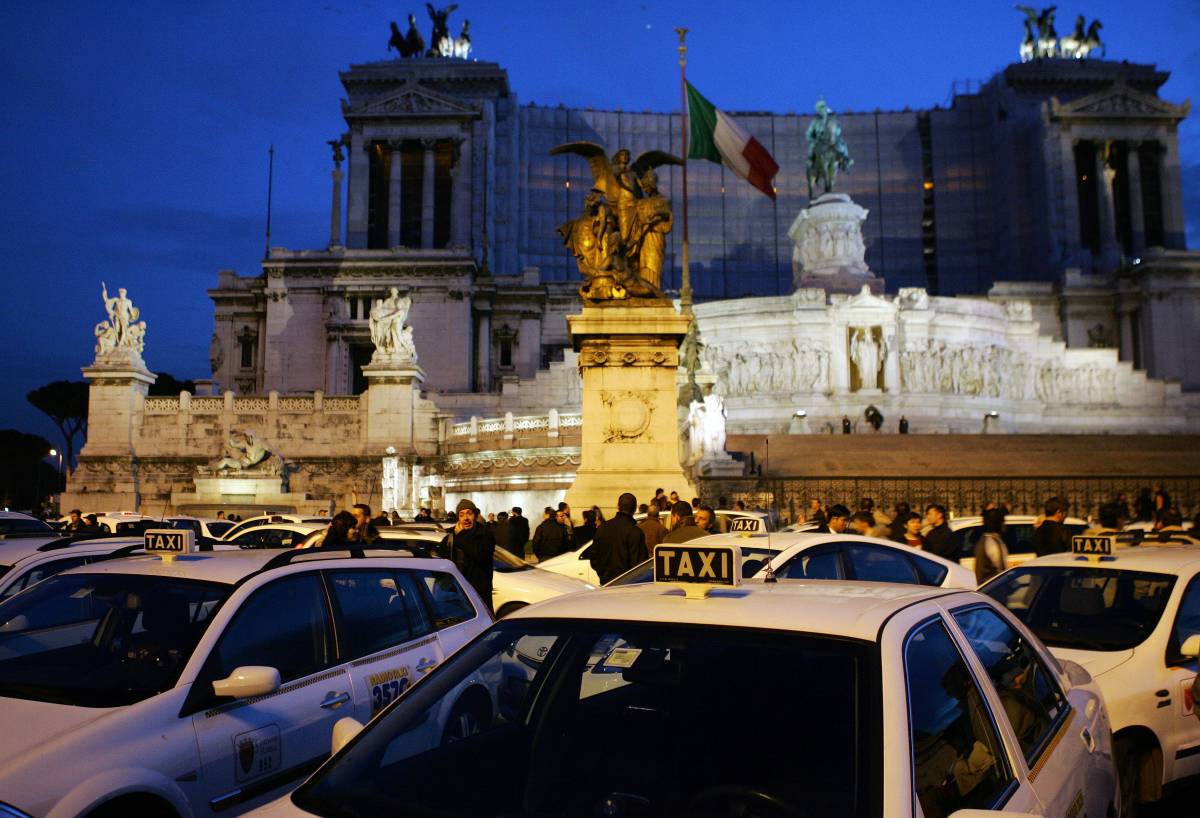 Strappo con Veltroni: 
sciopero dei taxisti 
Roma, centro bloccato