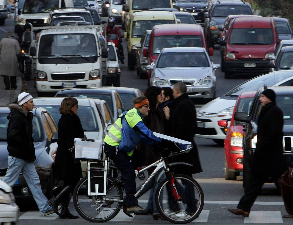 Sciopero dei trasporti, città nel caos