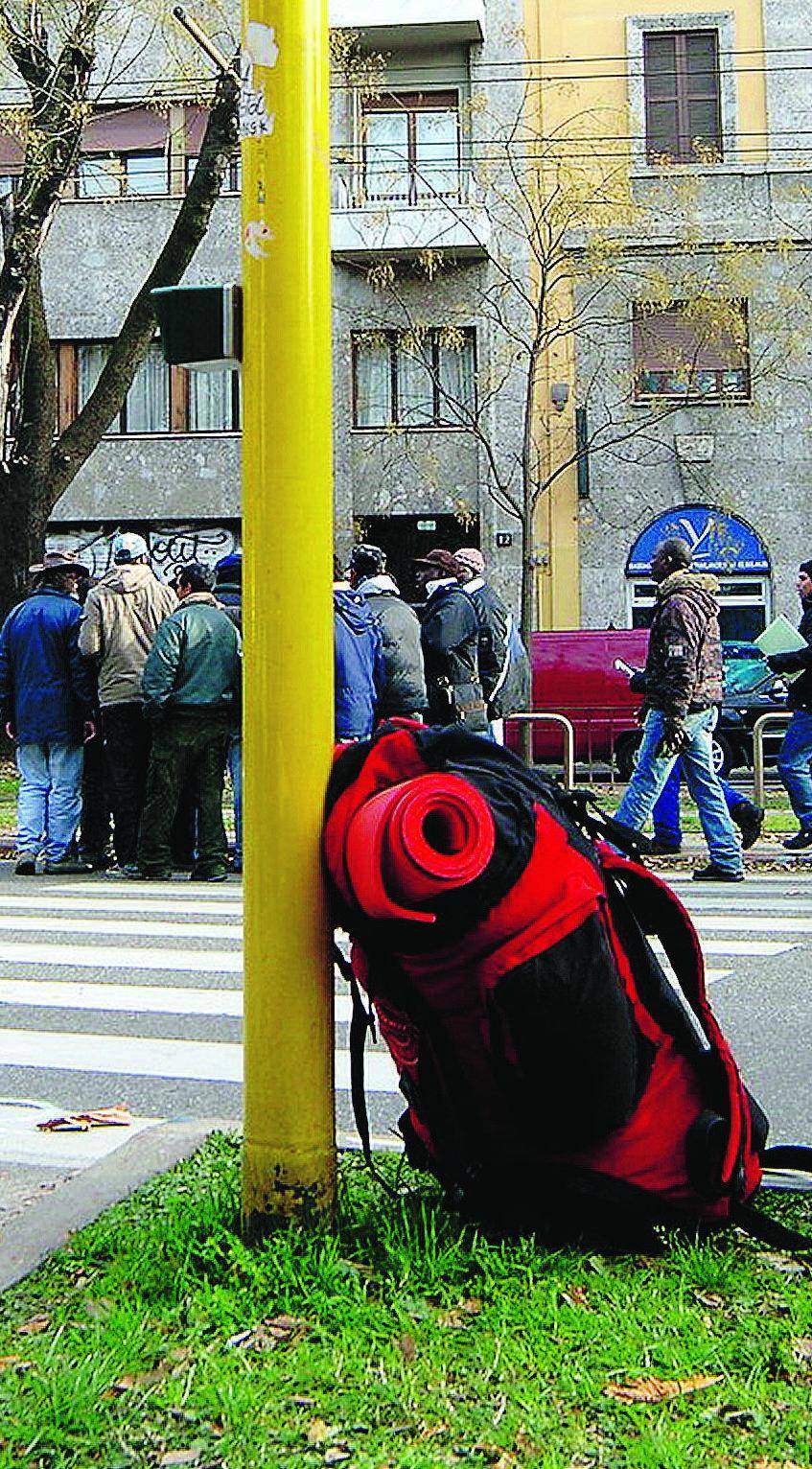 Oh Bej Oh Bej «blindati» ma gli abusivi fanno già festa