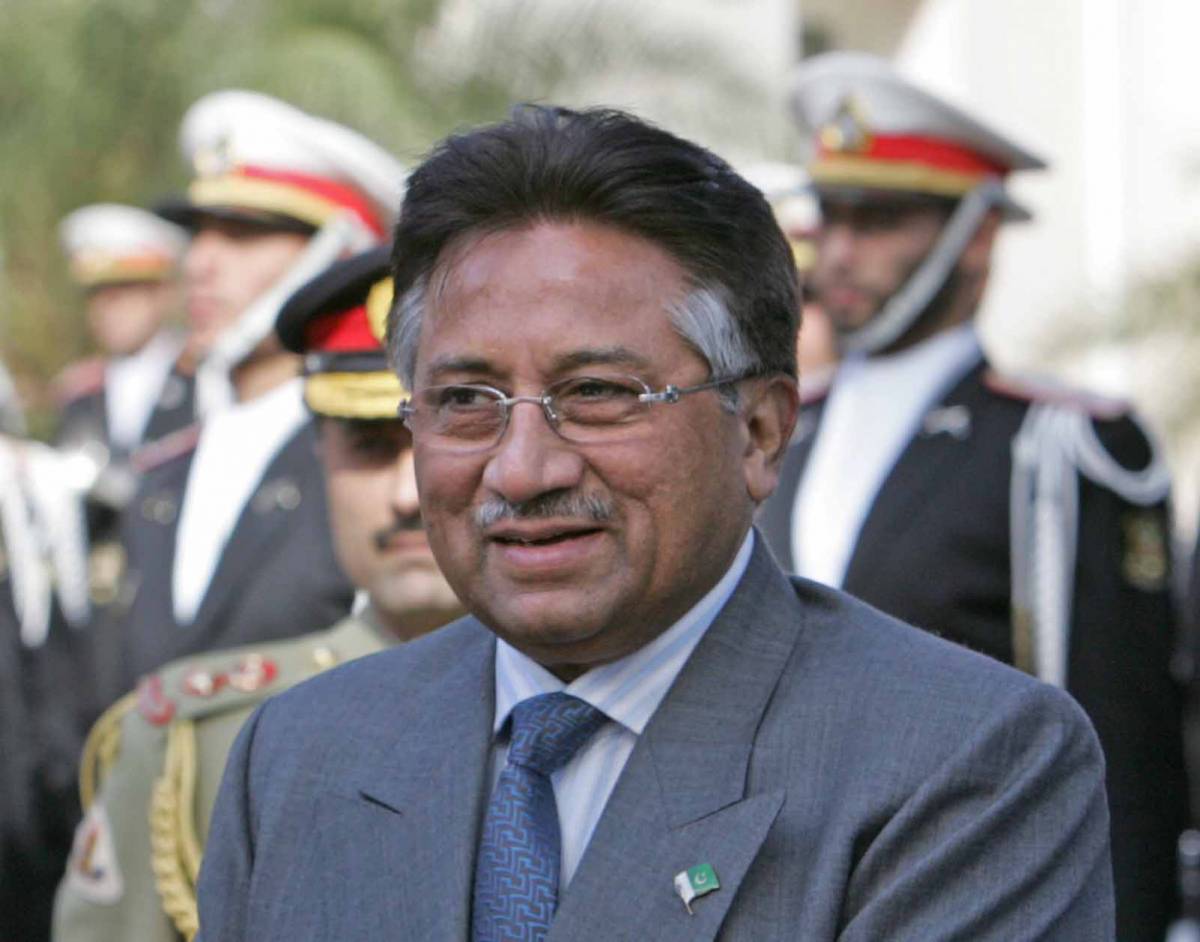 Pakistan, Musharraf revoca lo stato d'emergenza