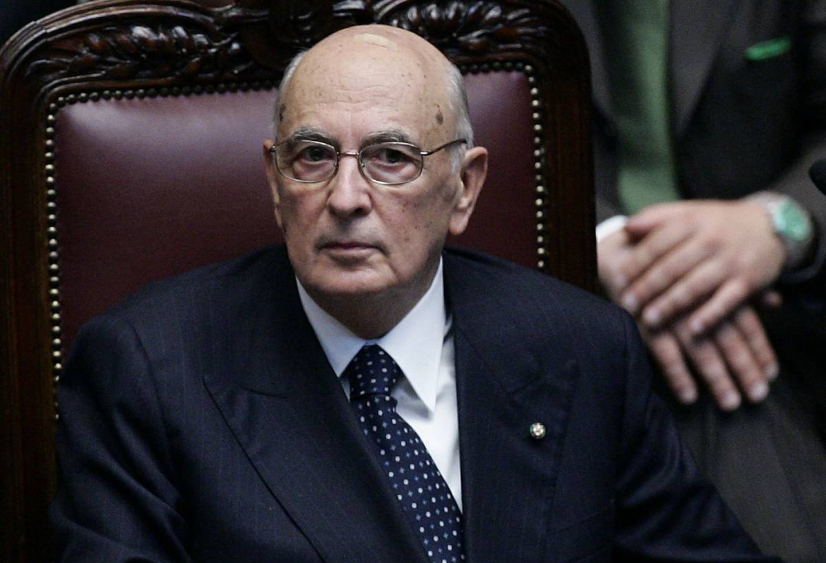 Napolitano: "La manovra è abnorme, 
senza riforme il Paese è a rischio"