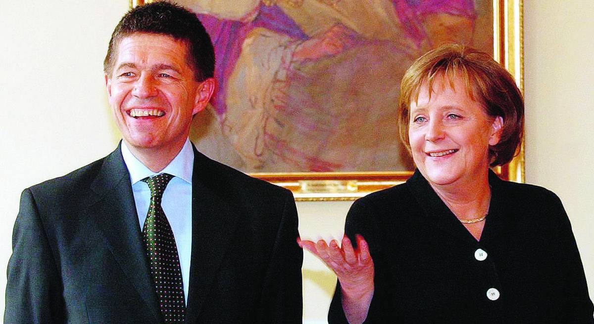 La Merkel: «Il potere? Meglio mio marito»