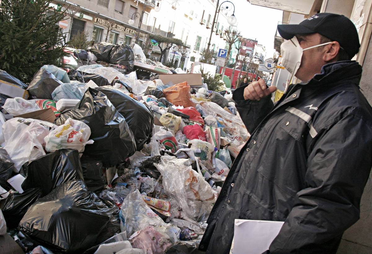 Rifiuti, altro richiamo Ue  
Il Senato "salva" Bassolino