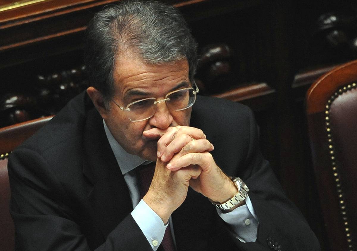 Prodi prende la fiducia alla Camera 
Oggi vuole tentare anche il Senato