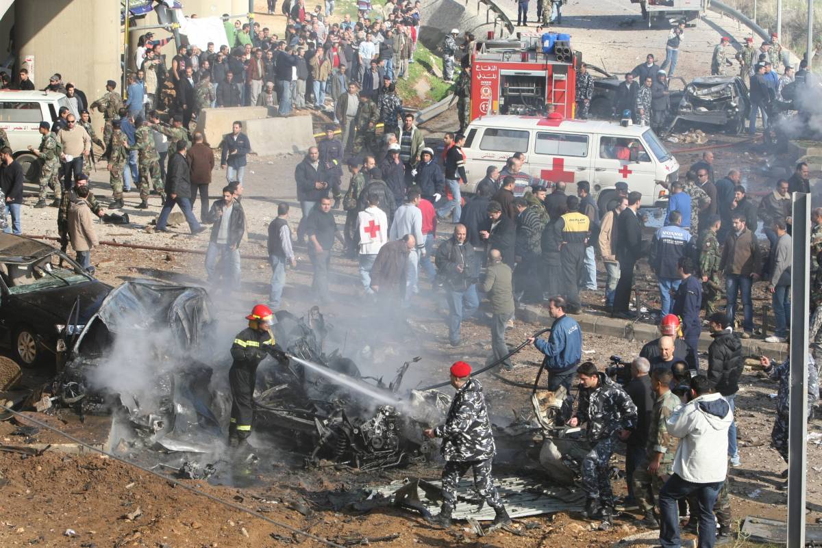 Sangue a Beirut, autobomba 
contro un giudice: dieci i morti