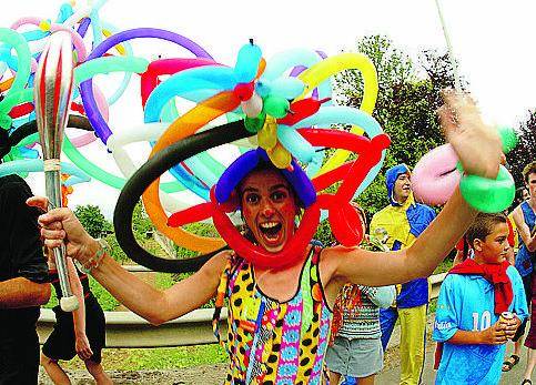 Giocolieri e clown a Sampierdarena