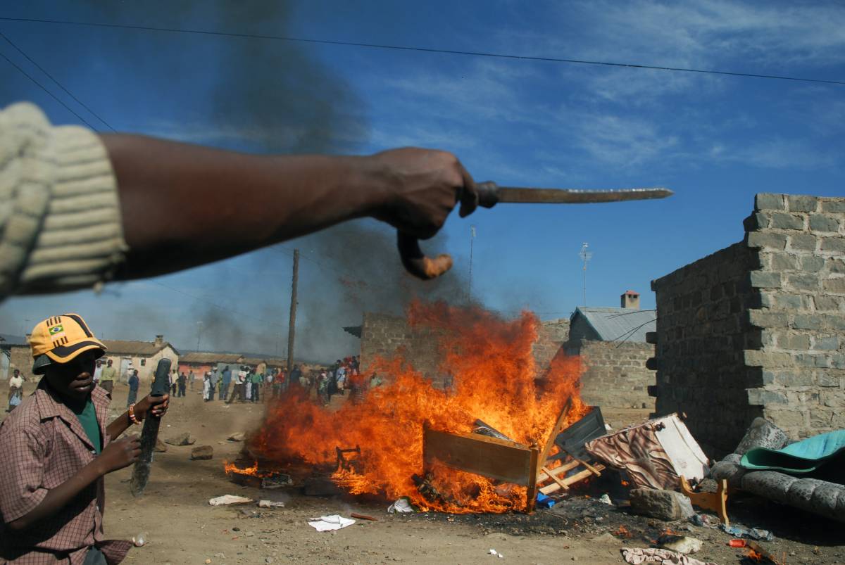 Kenya, ucciso un deputato 
Elicotteri sparano sulla folla