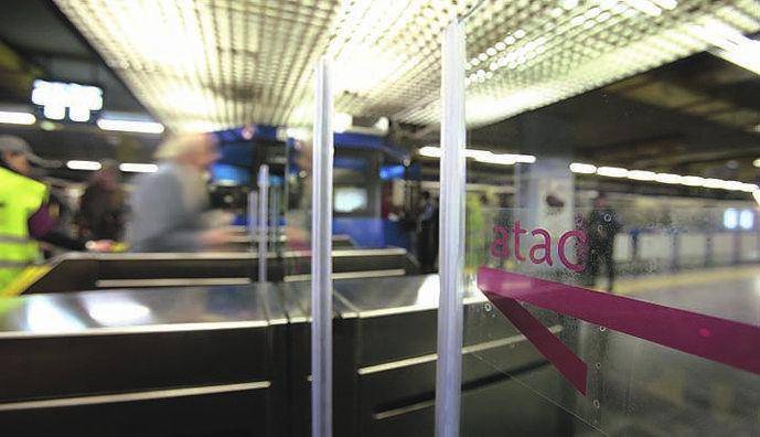 Cotral compra a peso d’oro le biglietterie-flop