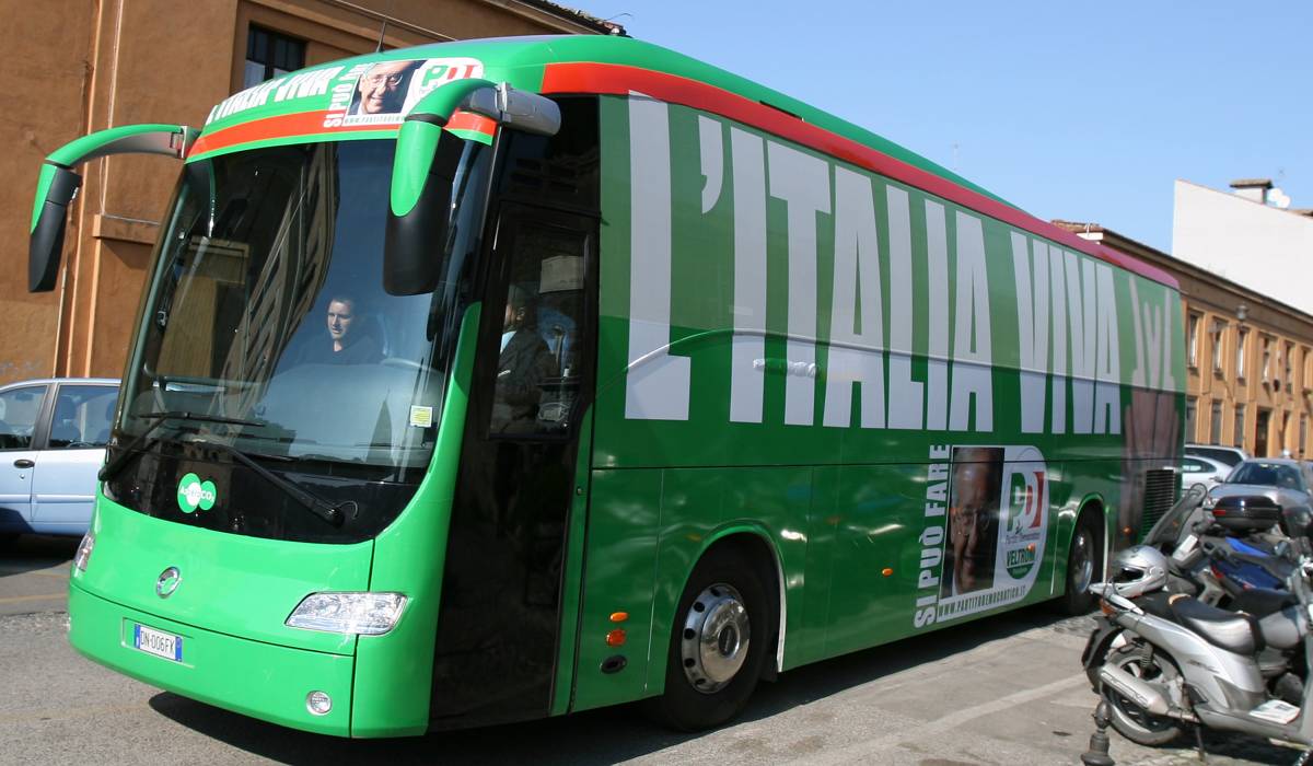 Veltroni copia Prodi: campagna elettorale in pullman