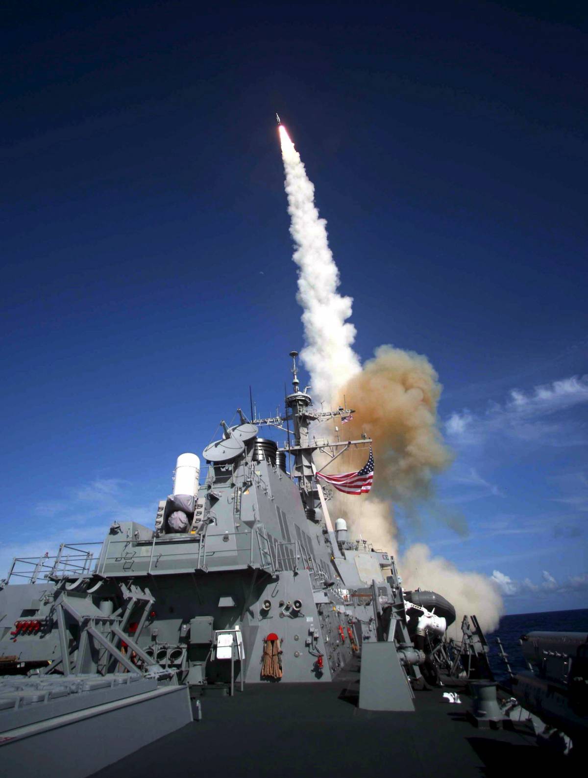 Missile Usa abbatte satellite spia impazzito