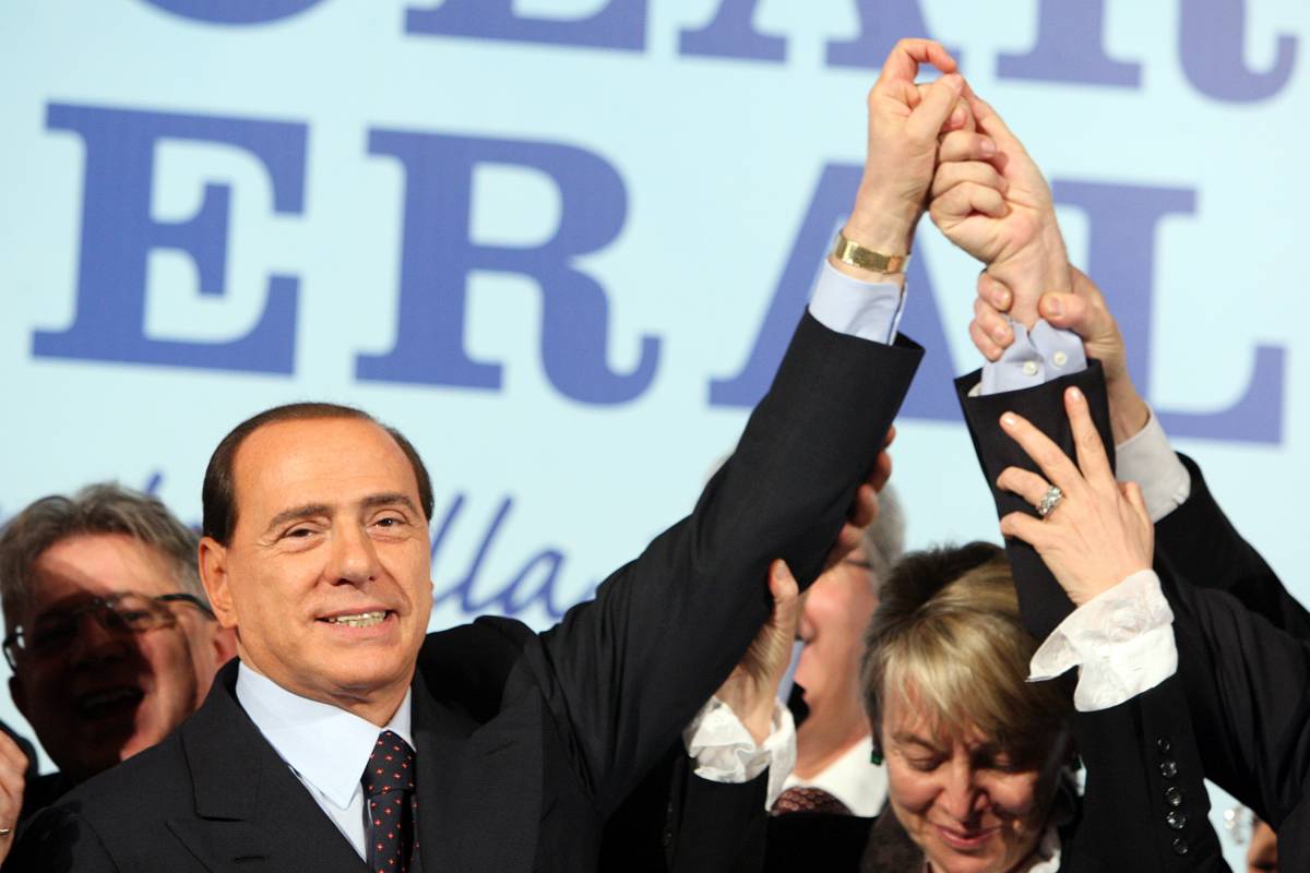 Berlusconi: "Larghe intese? No perché vinciamo noi. Si al duello Tv con Casini"