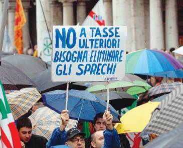 Tasse, gli italiani sono i più spremuti di tutta l'Europa