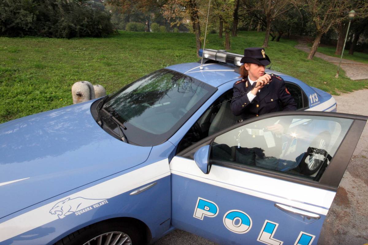 Matera, neonata abbandonata in un cartone