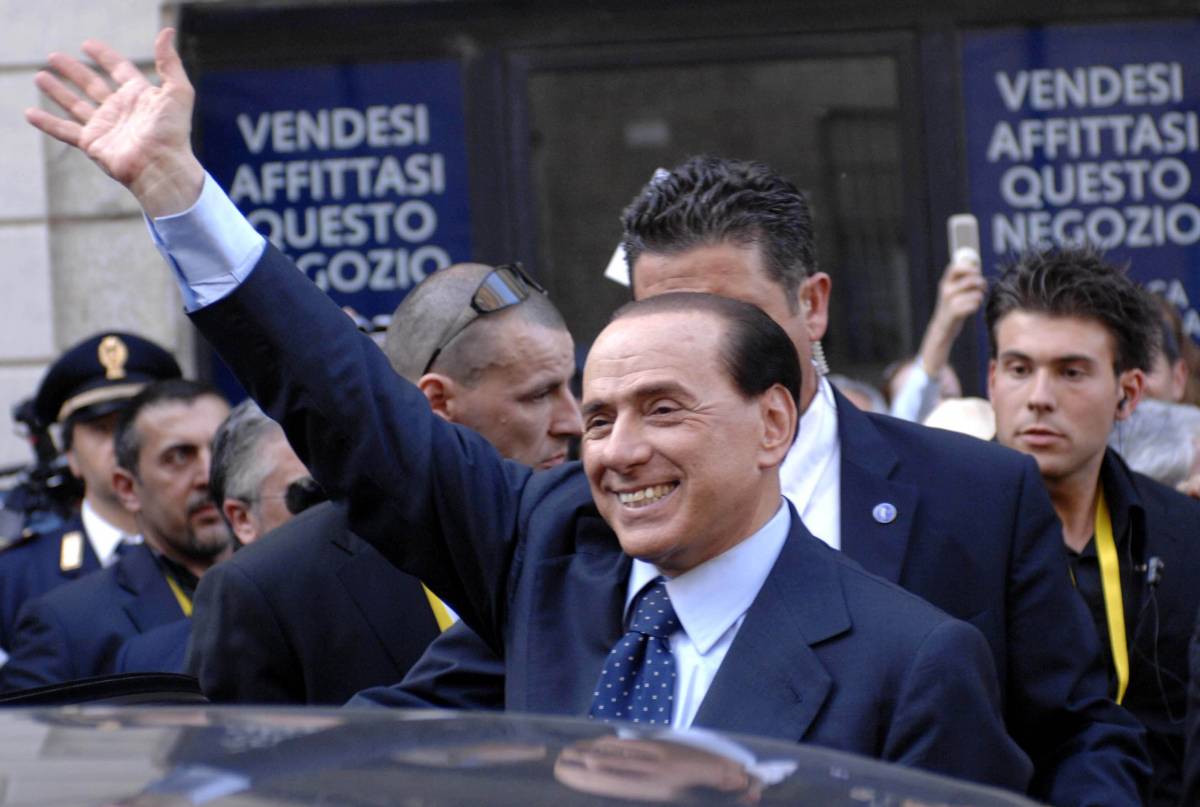 Berlusconi: con noi 
vasta maggioranza 
Di Pietro fa orrore