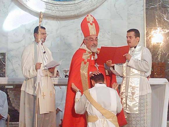 Iraq, rapito vescovo 
di Mosul. Tre uccisi