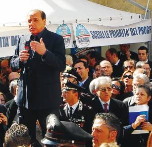 Berlusconi: siamo noi il partito dei cattolici