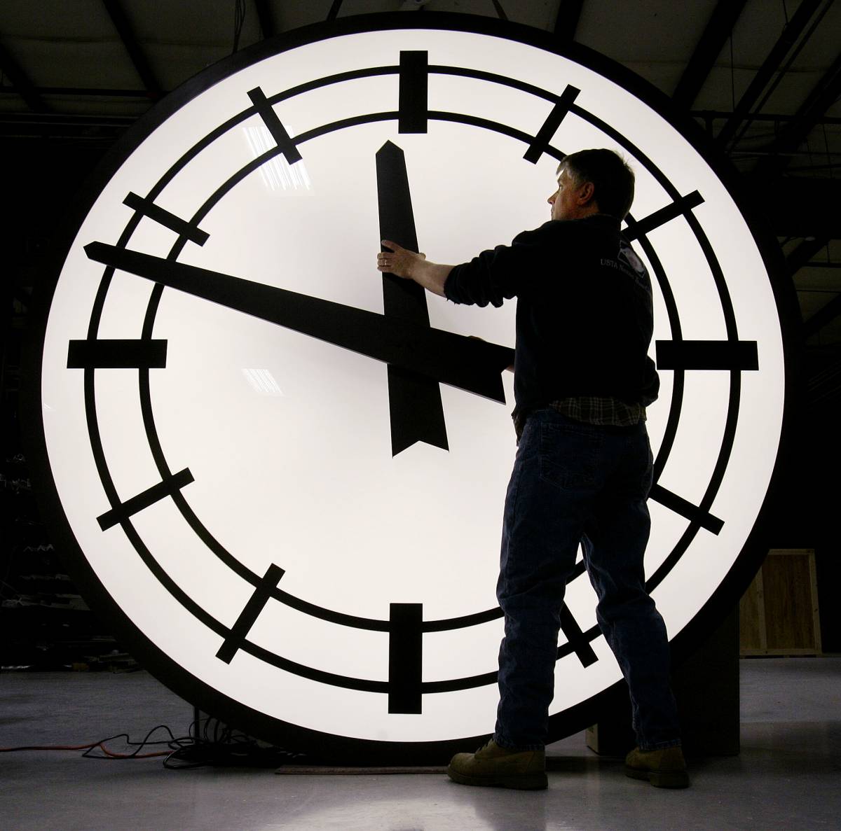 Gli scienziati fanno retromarcia: "L’ora legale non conviene più"
