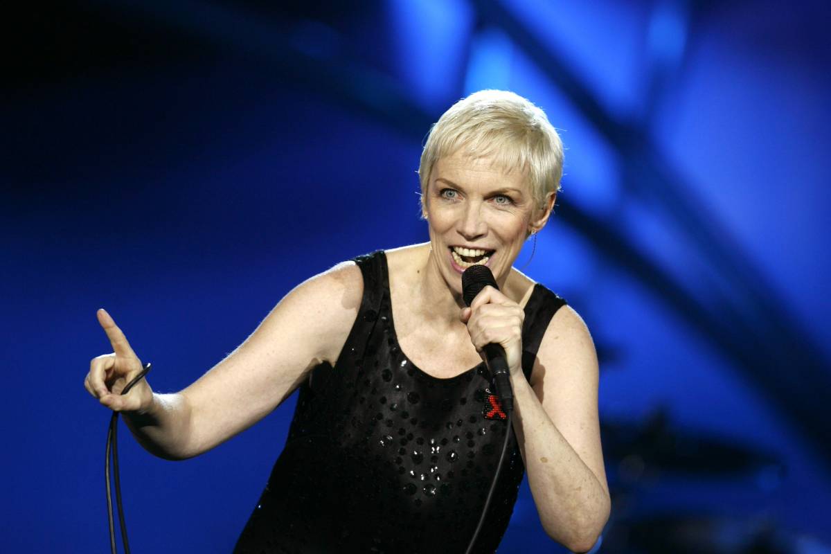 Annie Lennox: giro un video contro l'Aids