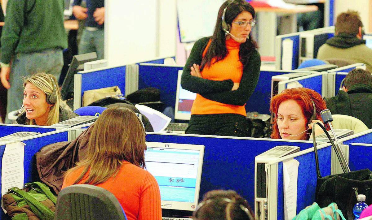 Palermo, piccoli sogni:  
600 euro al call center