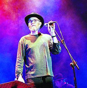 Emozioni in musica: De Gregori canta a sinistra e a destra