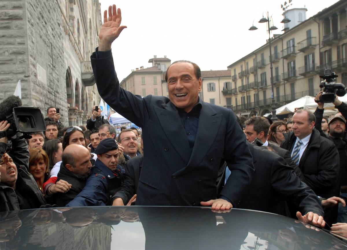 Berlusconi lancia l'allarme brogli