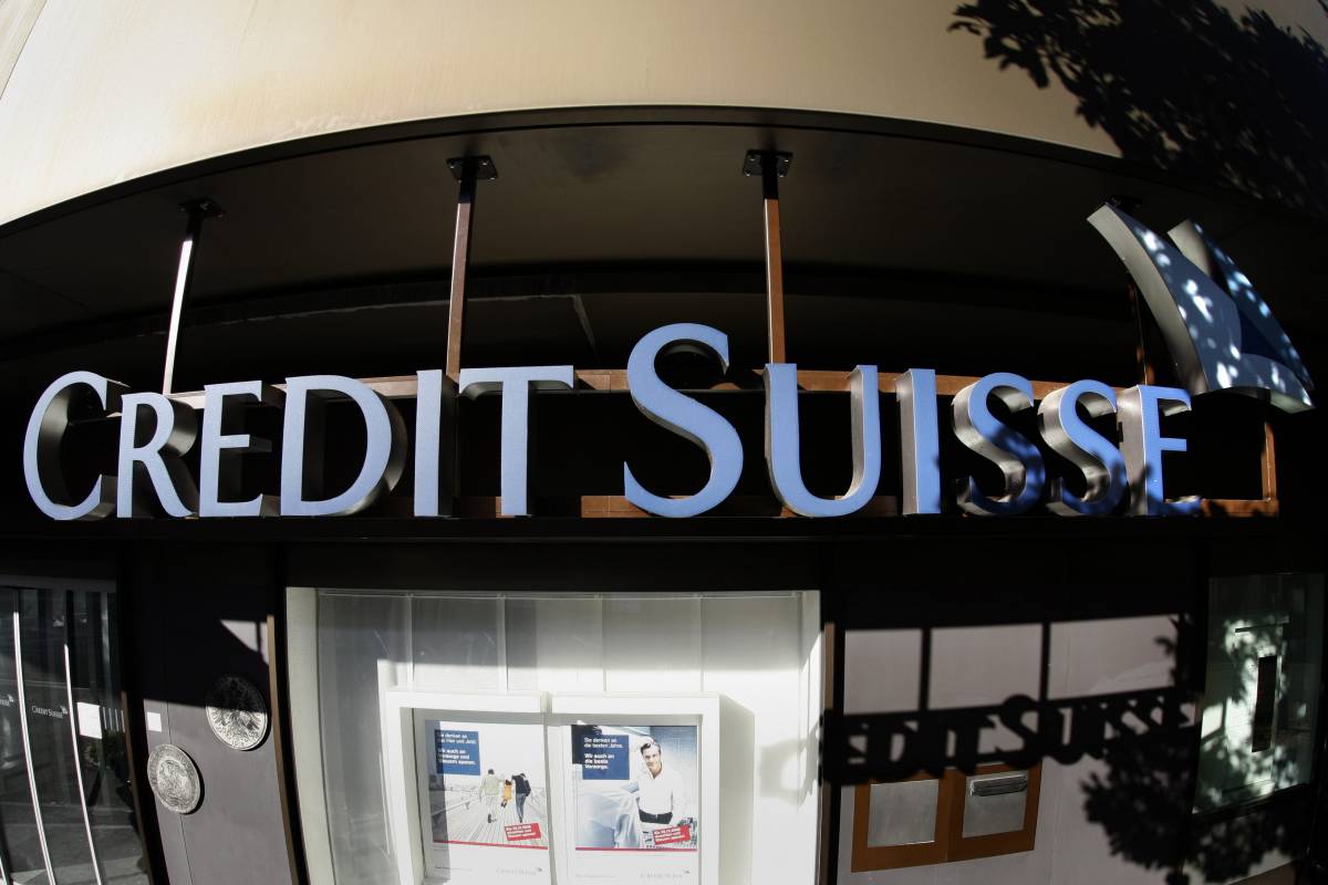 Credit Suisse trascina in rosso le Borse