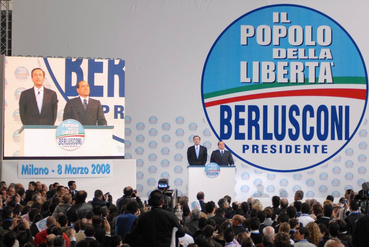 Berlusconi: "Insieme cambiamo l'Italia" 
Fini: "13 aprile nuova festa di liberazione"