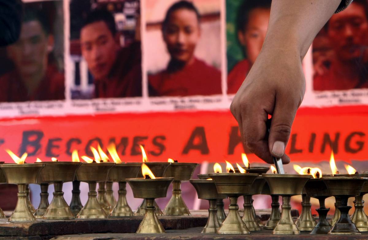 Londra contro Pechino per la violazione dei diritti umani