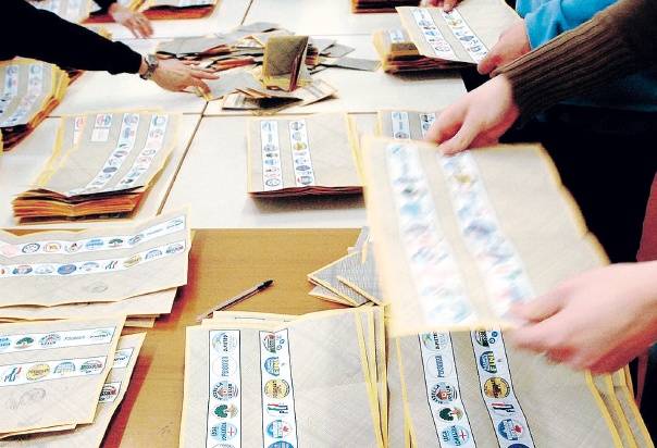 Allarme brogli: sospetti sul voto in Argentina, 120mila schede in più