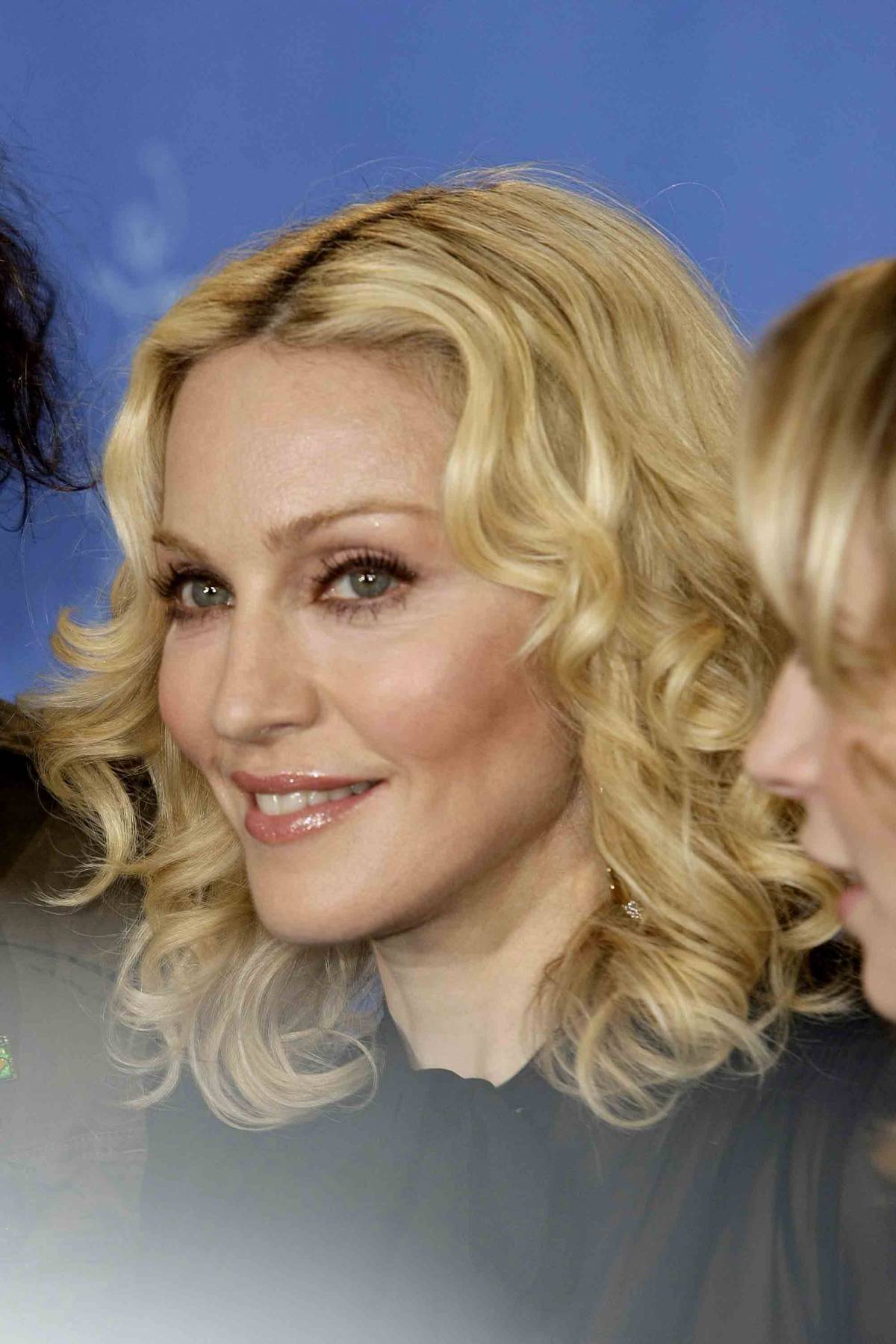 Madonna: "Controllo le mail anche quando sono a letto"