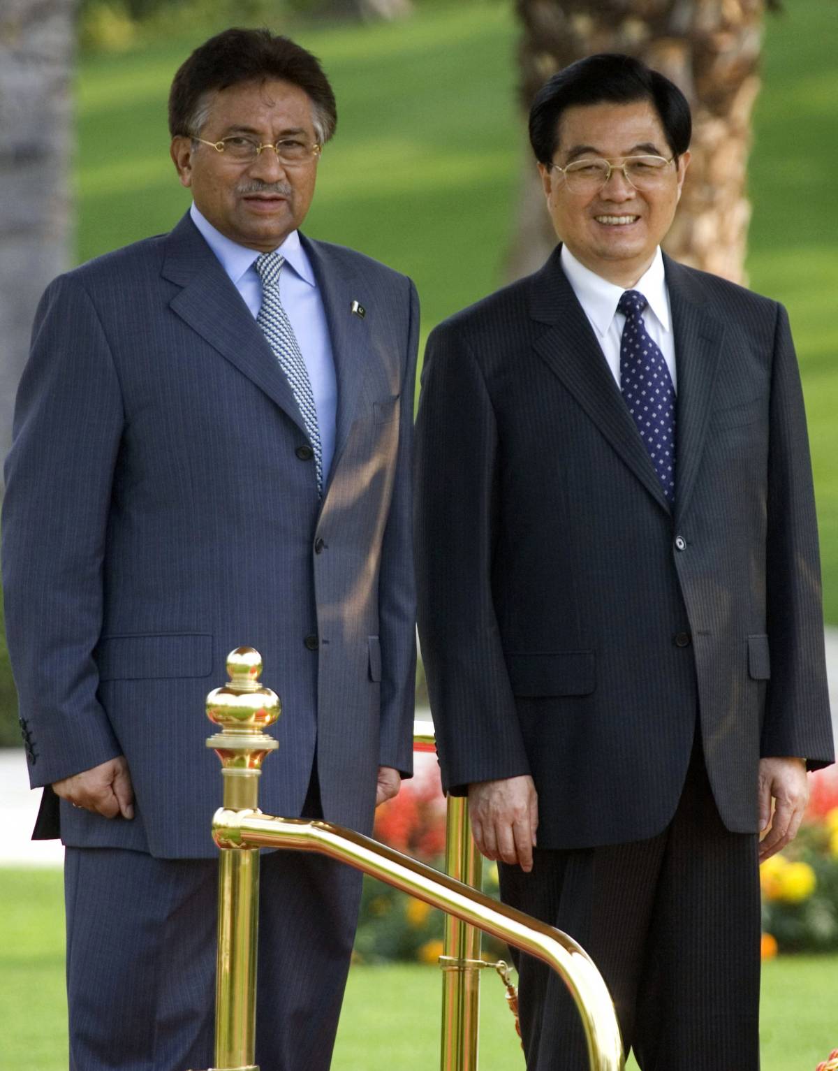 Musharraf: "Pieno sostegno alla Cina" 