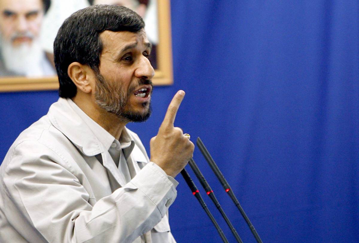 Ahmadinejad: "Il prezzo del petrolio è basso"
