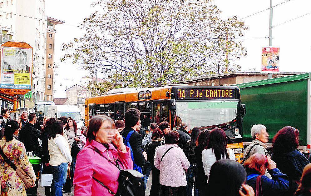 Metrò bloccato per quattro ore: il traffico va in tilt sulla linea 2