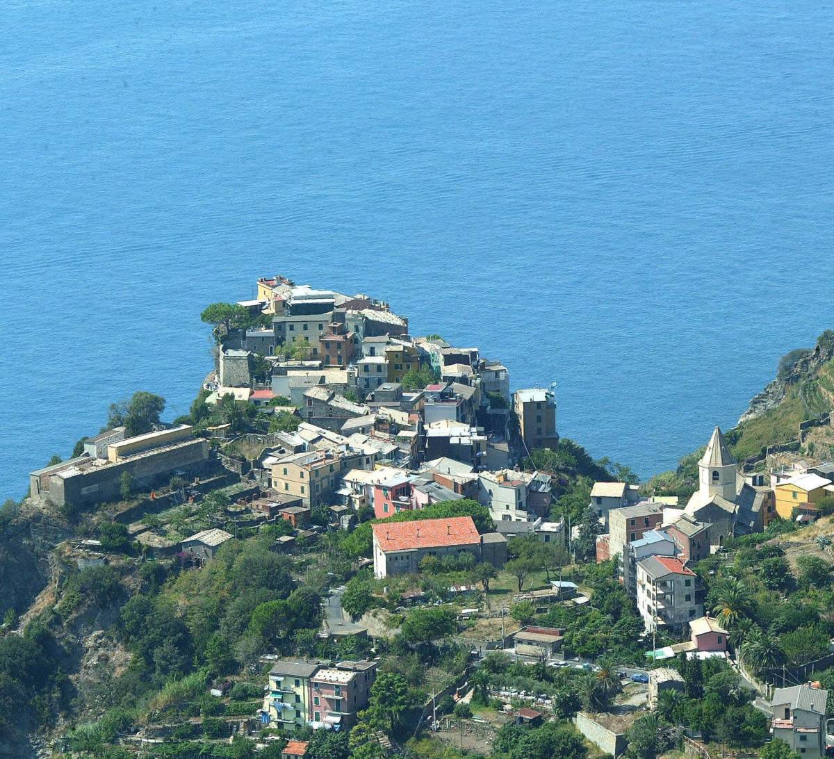 Troppi sul treno turisti a terra