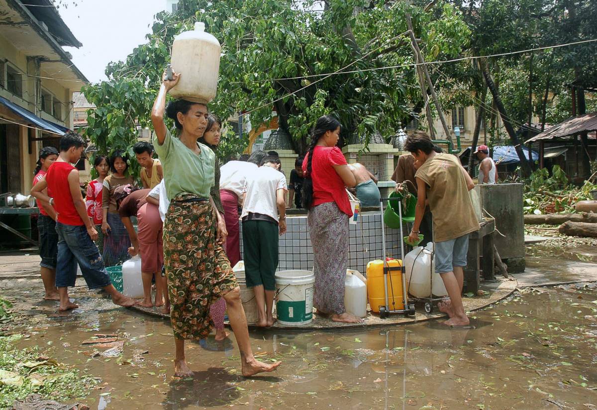 Birmania, Nargis fa strage: 15mila vittime 