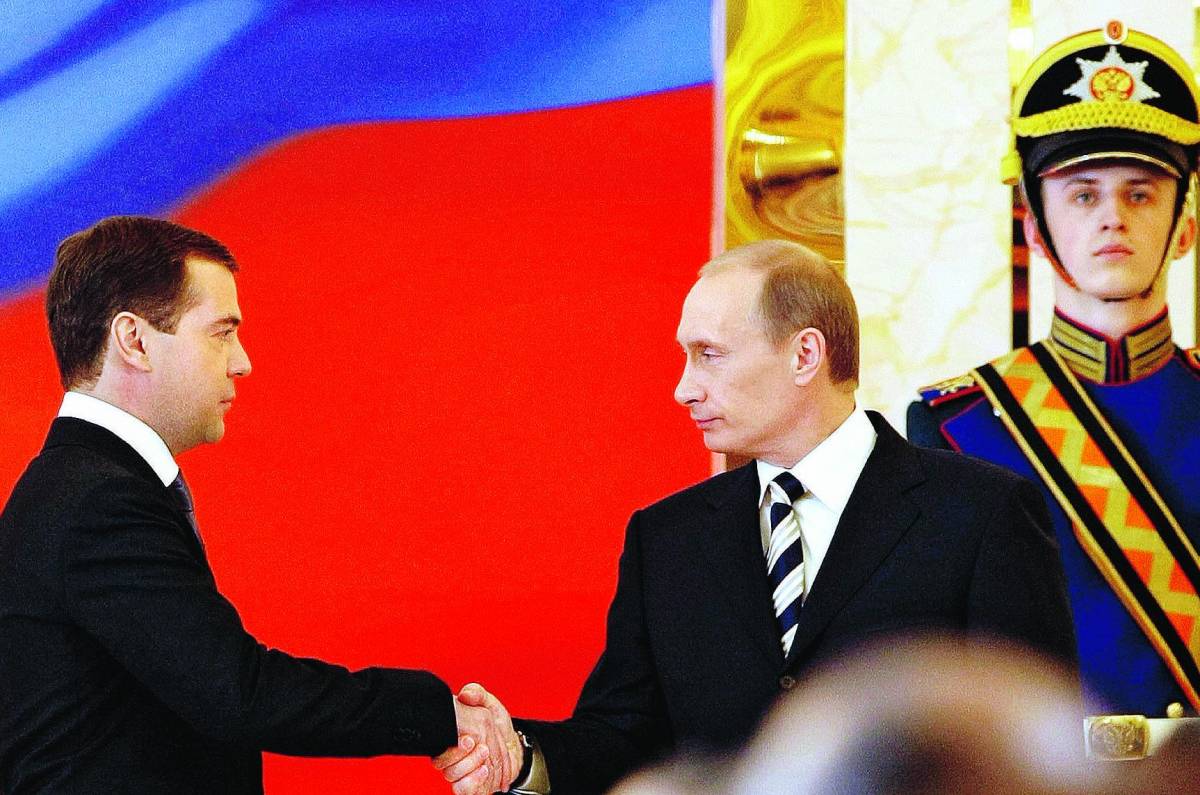 Putin ha incoronato Medvedev Il neo presidente alla prova Kgb