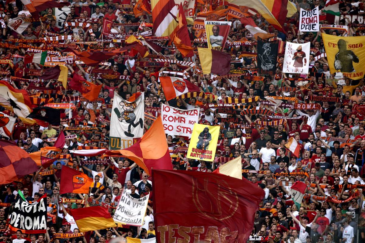 Curve romane disertano il derby: il calcio senza il tifo perde la passione 