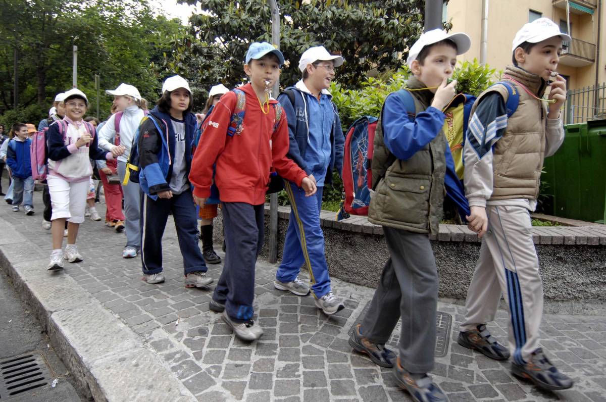 I bambini di Pontedecimo vanno a scuola a Pedibus