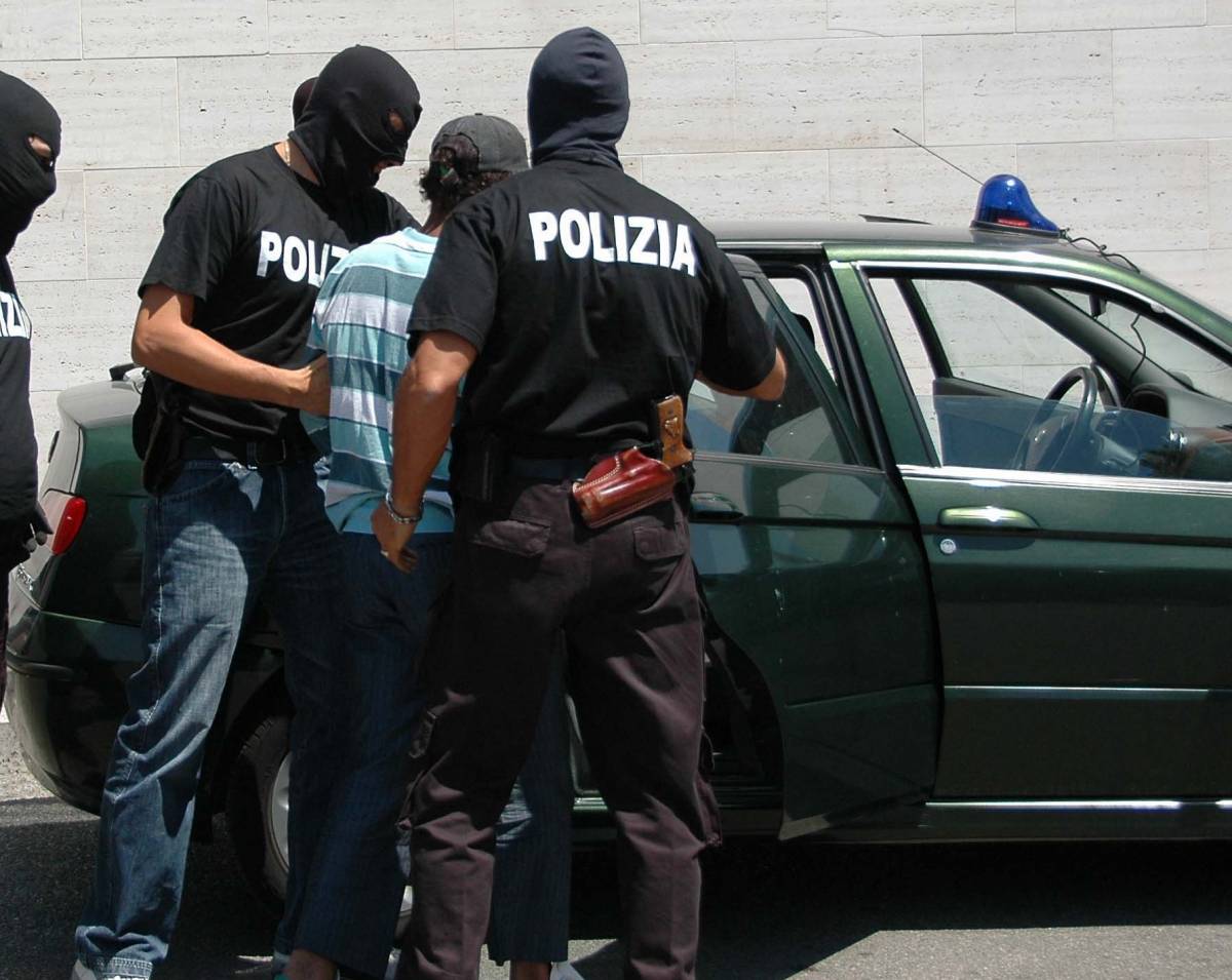 Droga, stroncato 
traffico per finanziare 
la jihad: 19 arresti