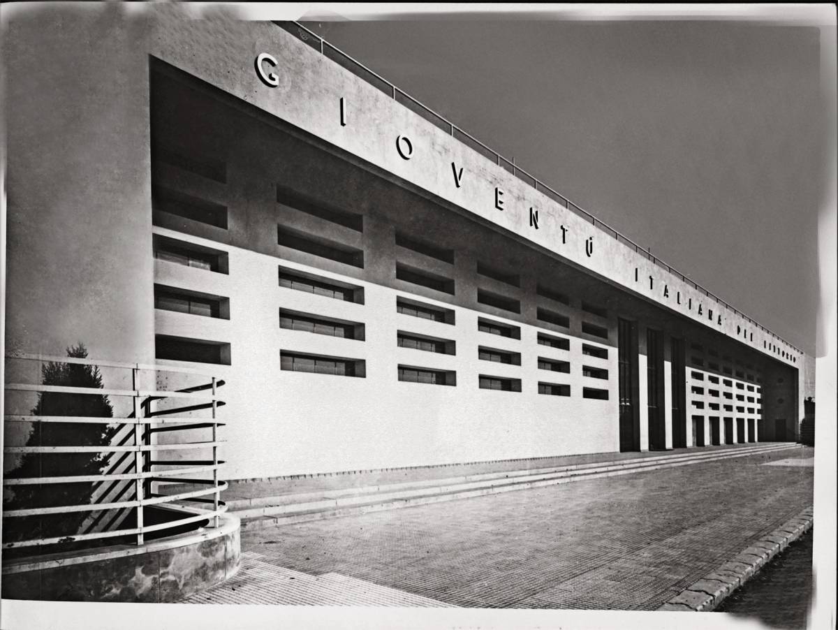 La schiera di architetti 
"formati" dal fascismo